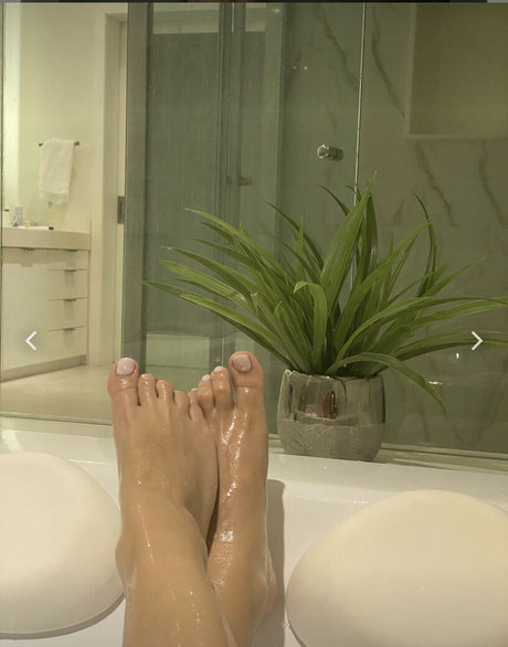 Coralitaxxo onlyfans post