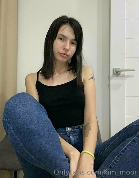 Kim Moor onlyfans for free