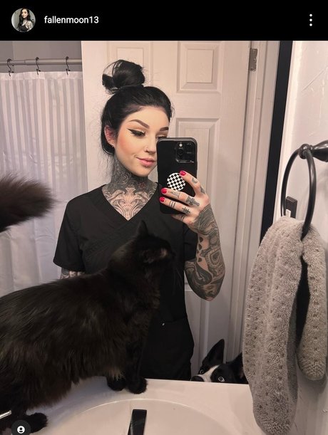 Fallenmoon13 leaked onlyfans pictures