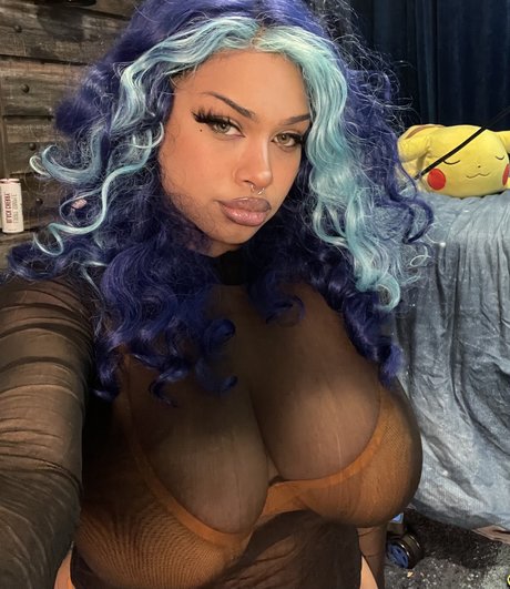 Lia Bluemoon onlyfans leaj