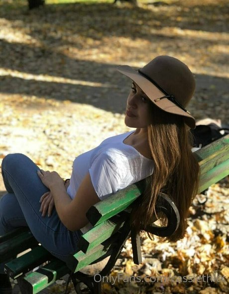 pattythick strip onlyfans