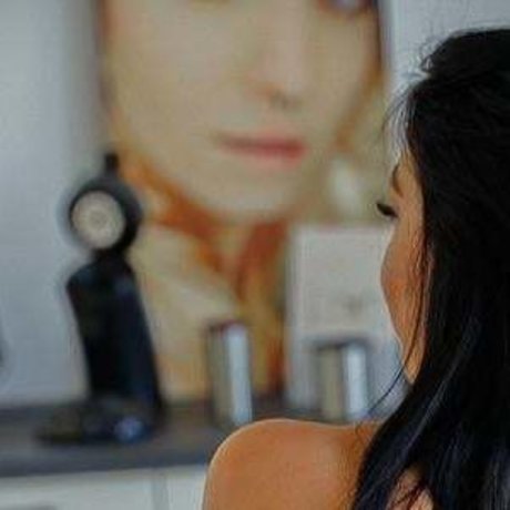 lrsrfrt onlyfans model images