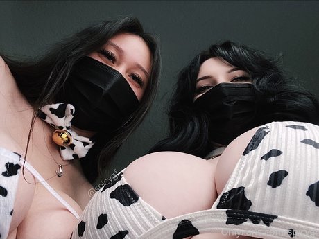 Spicygf leaks only fans