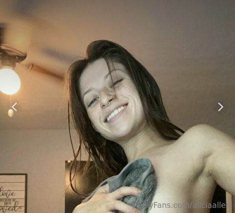 Alicia Allen onlyfans leaks nudes