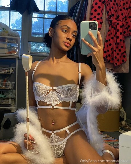 Maria S Moon onlyfans sexy