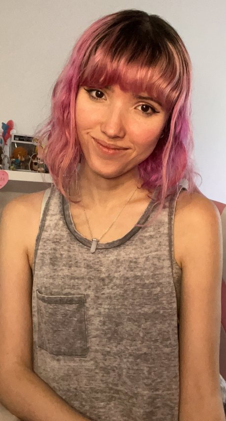 Strawberry Girl Kairi_ onlyfans mega