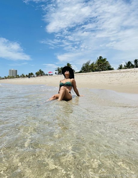 Abella Anderson nude leaked onlyfans