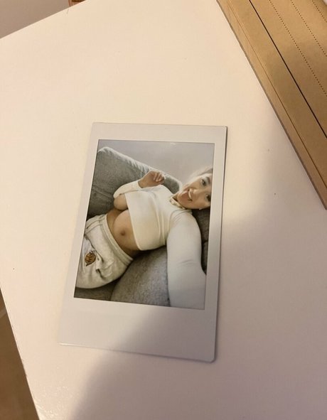 Hayley Aurisch onlyfans nude tits