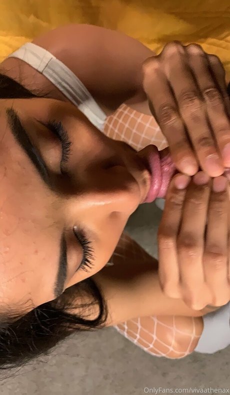 vivaathenax tits onlyfans