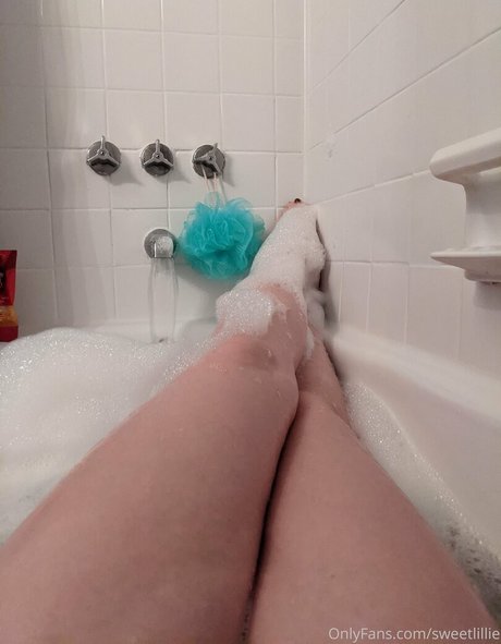 sweetlillie onlyfans leaked nude