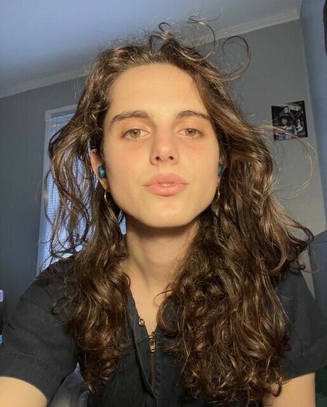 Helmet Girl porn only fans