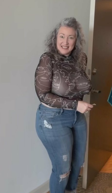 Moncheritime onlyfans model images