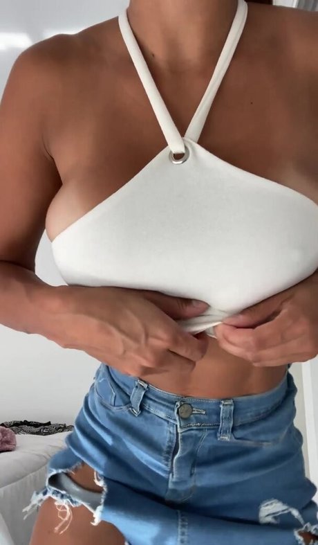 queenvalentina1 onlyfans post