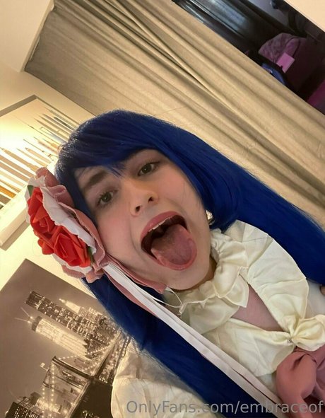 embraceof strip onlyfans