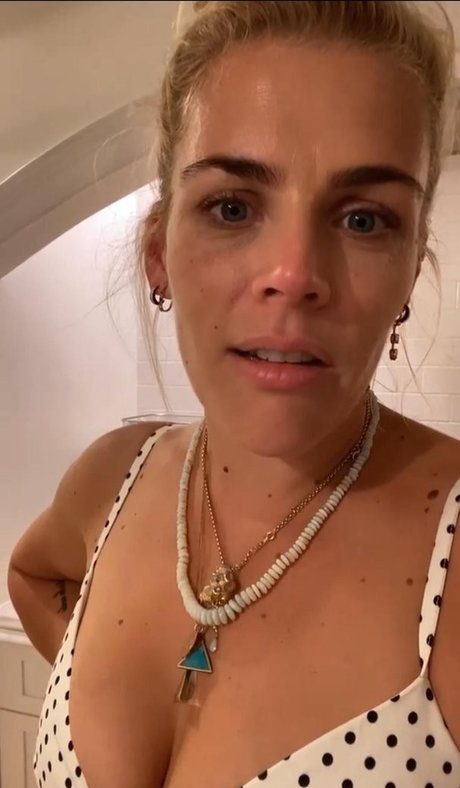 Busy Philipps leak onlyfans nude