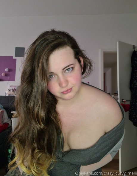 crazy curvy melii onlyfans model photo