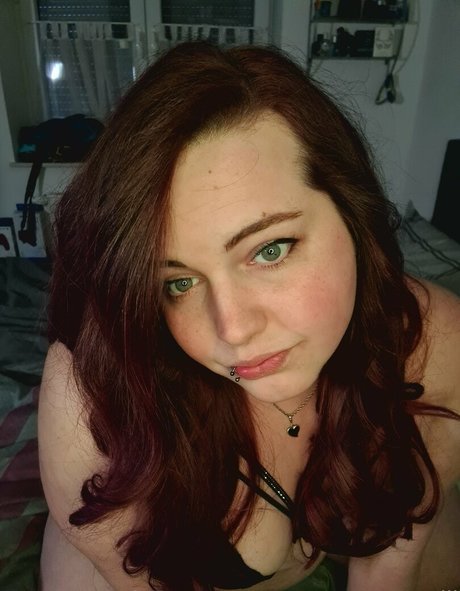 crazy curvy melii onlyfans model