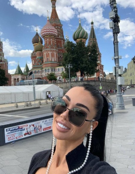 Sexy Alisa onlyfans explicit content