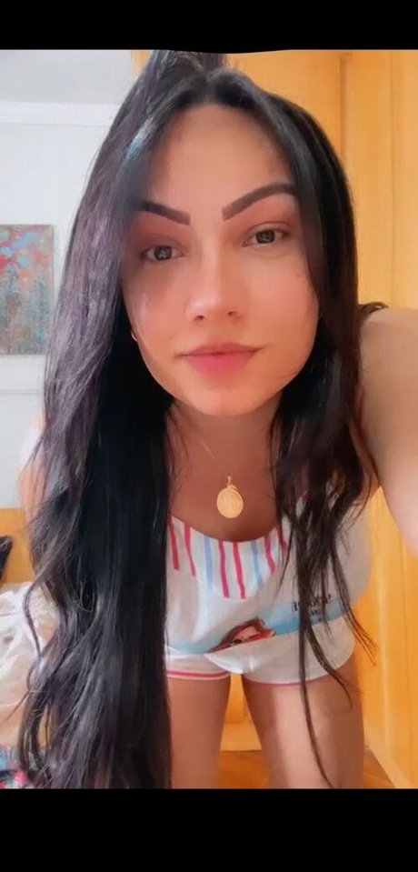 Rafaella Mendez onlyfans naked