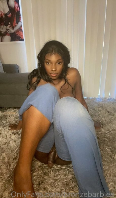 bronzebarbie2 porn onlyfans leaks