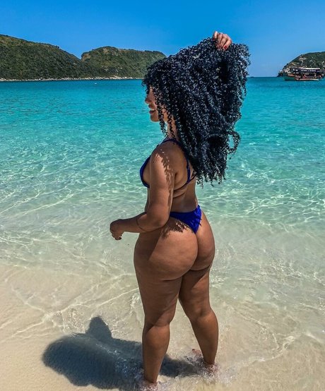 Pati Maia onlyfans nude