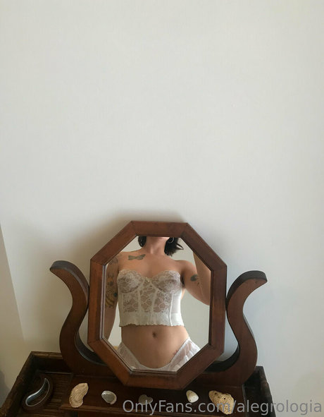 alegrologia onlyfans leaked