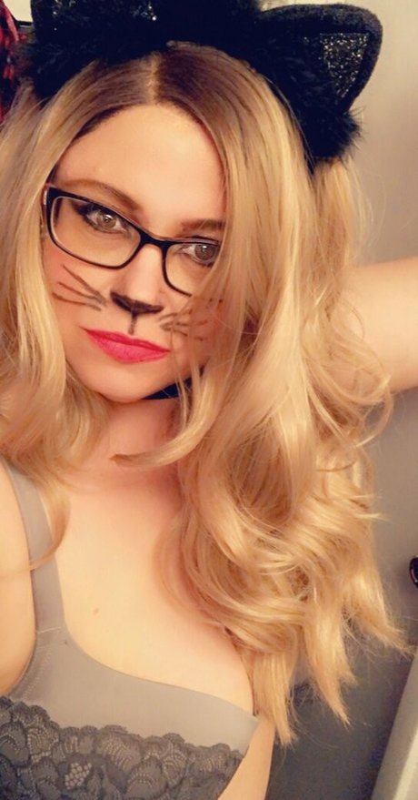 bettieblushe onlyfans nudes leak