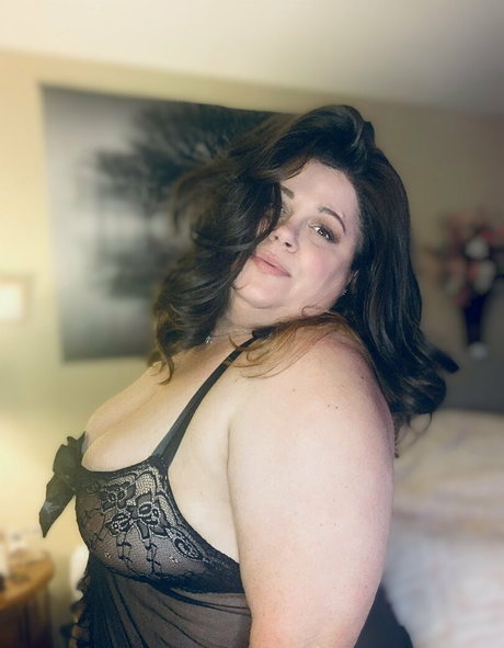 bettieblushe onlyfans nudes