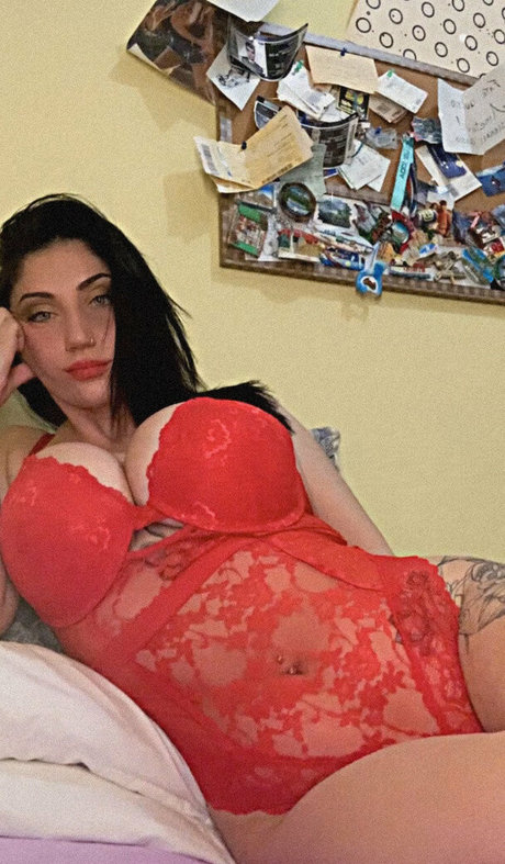 fitnessiri9898 onlyfans boobs