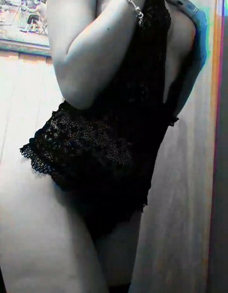 sweetdafnefree nude porn onlyfans