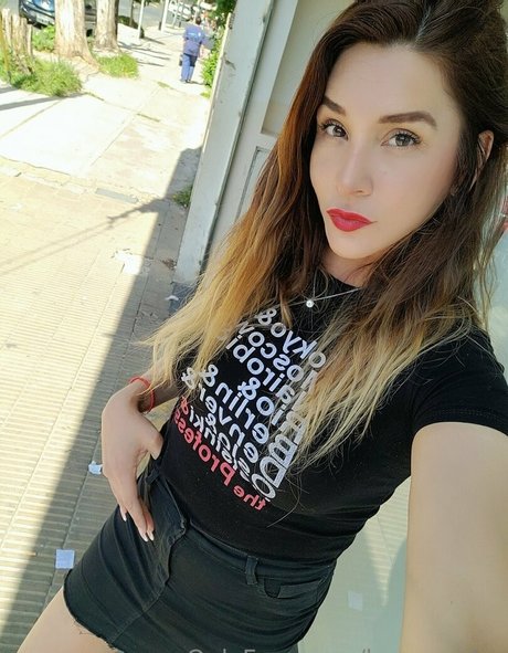 larawonder onlyfans x