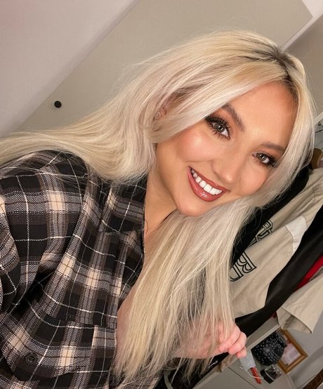 Shona Colson free only fans