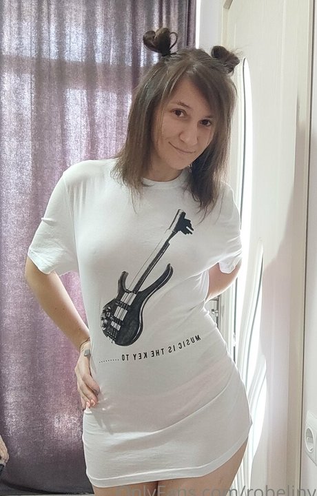 Robeliny leaked onlyfans photos