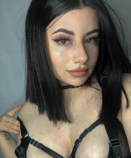 yourgirlfriendval onlyfans naked leaks