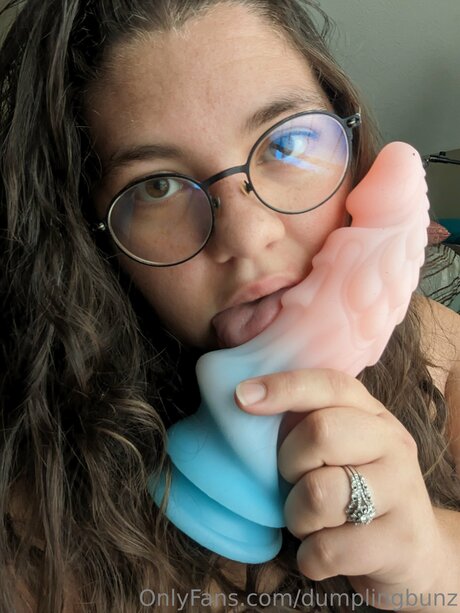 dumplingbunz naked on onlyfans