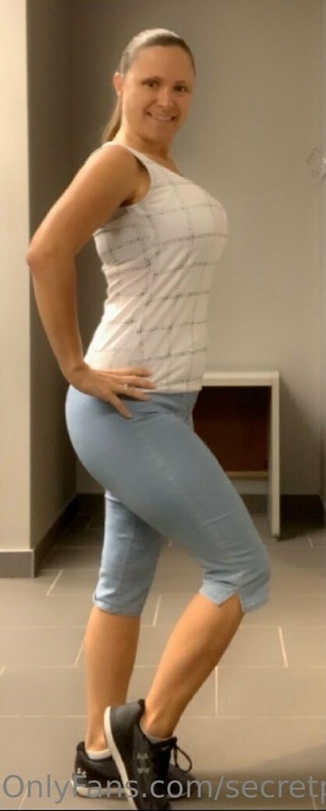 secretpineapplebabe nude onlyfans leaks