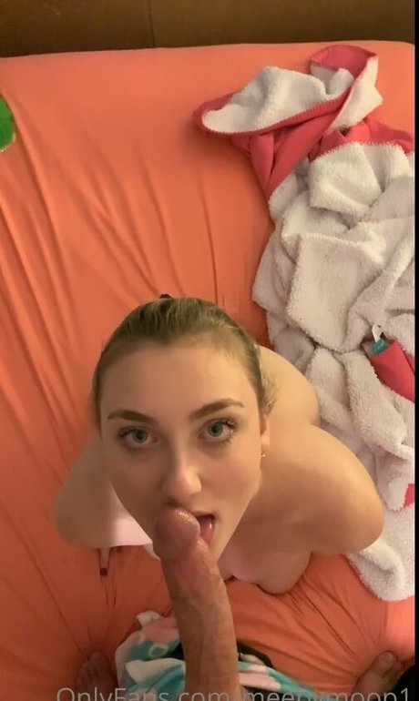 MeepyMoop nude only fans leaks