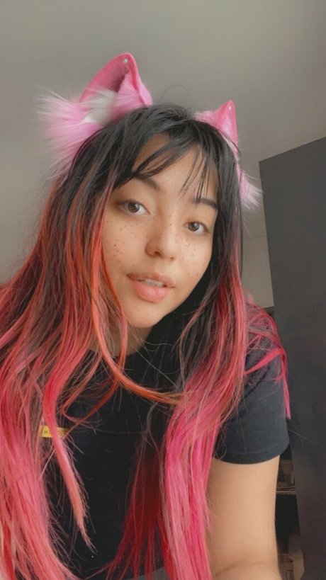 nekomiiya onlyfans picture