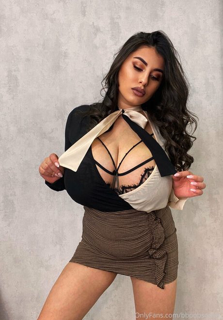 Aria Carol free onlyfans