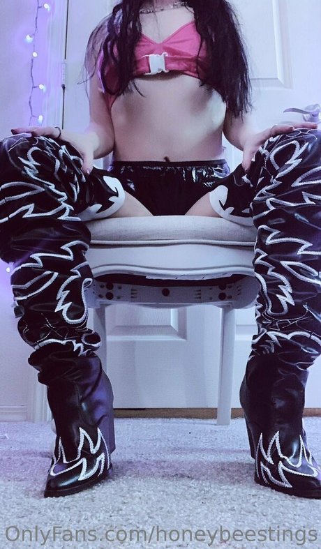 honeybeestings leaks only fans