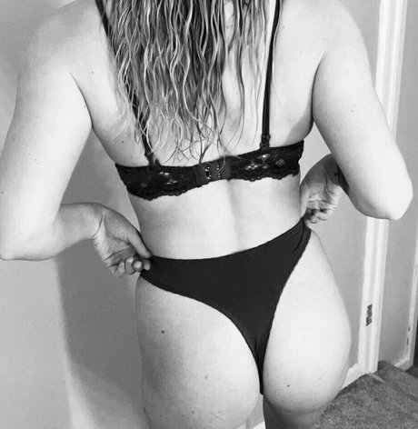 petite liv onlyfans leakes