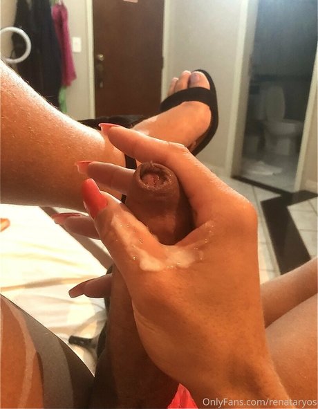 renataryos onlyfans leaked pics