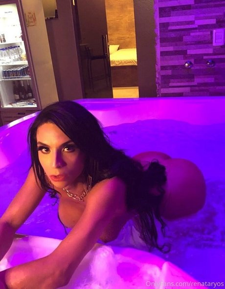 renataryos onlyfans model photo