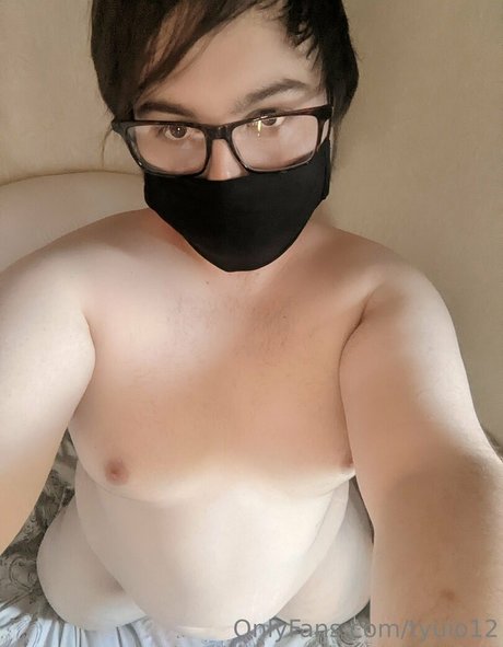 tyuio12 onlyfans model