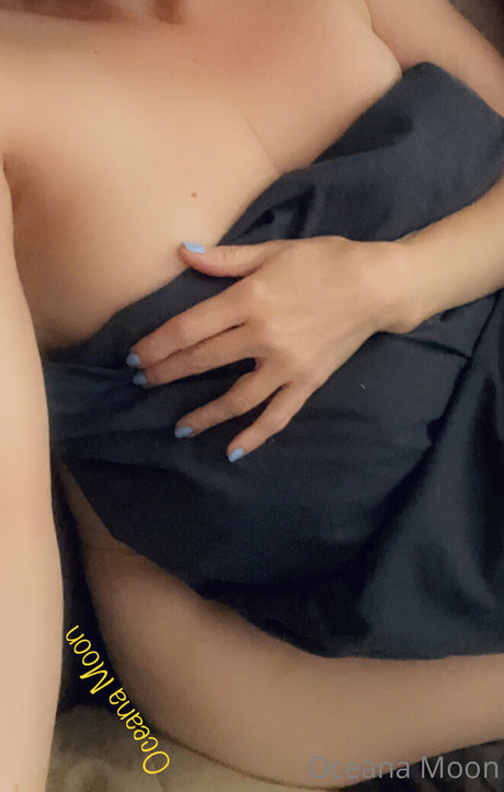 oceanamoon freepass onlyfans model photos