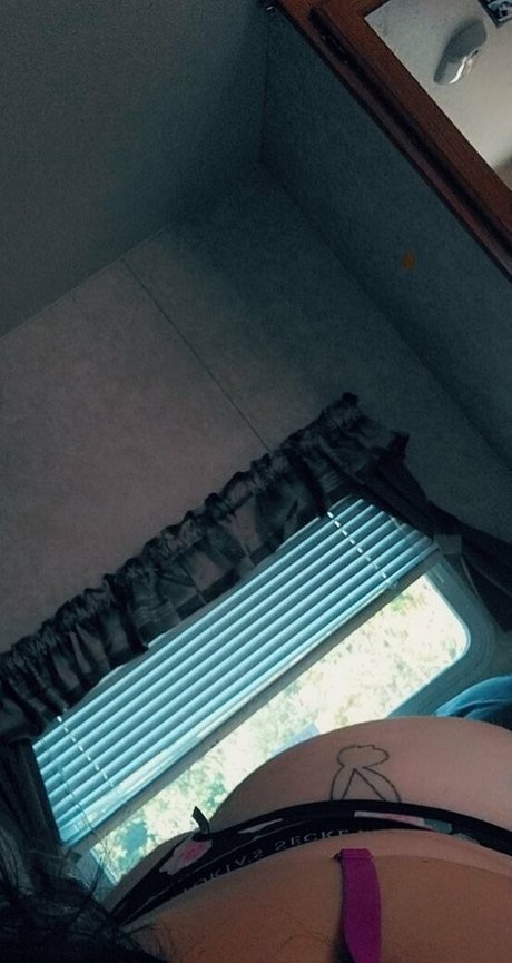 lanicat1 onlyfans striptease