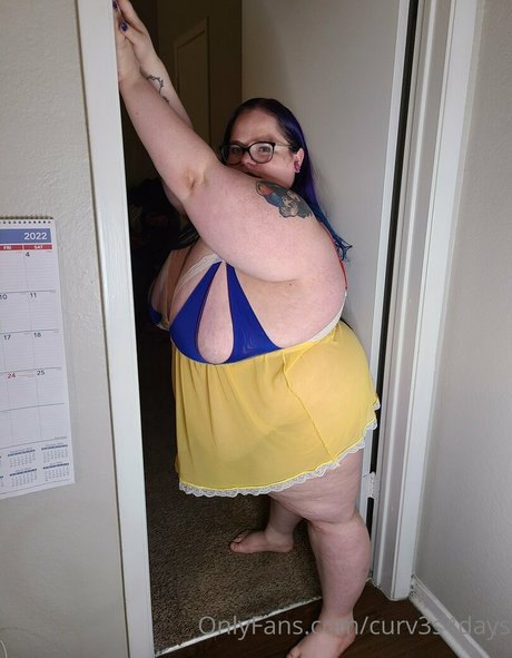 curv3s4days new onlyfans leaks