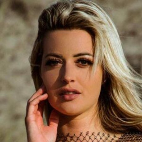 Milou Vanagtmael onlyfans leaked tits