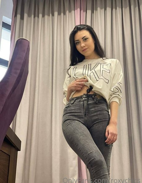 roxychics onlyfans sexy