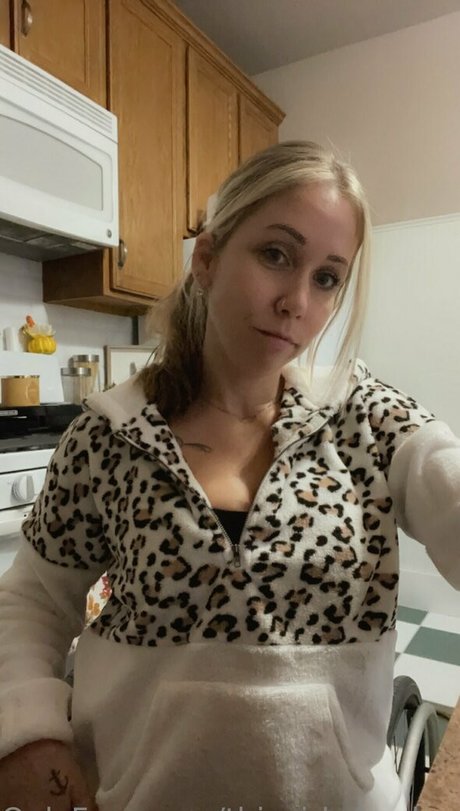 thisgirlwheelsamputee onlyfans sex tape